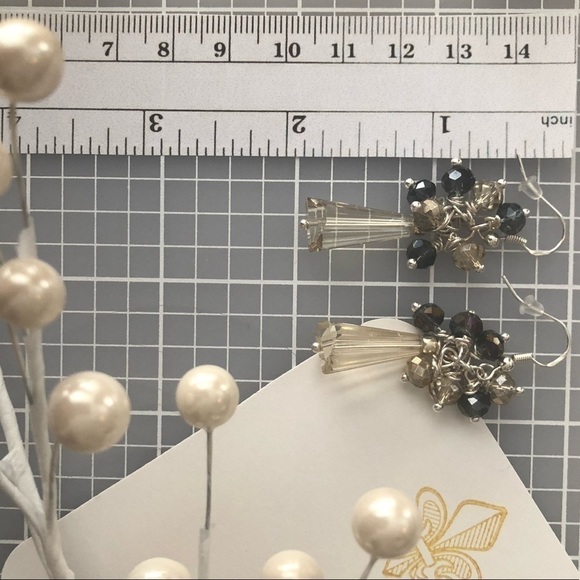 𝅺- Sterling Silver Earrings Champagne Genuine Crystal Handmade in the USA - Picture 8 of 9